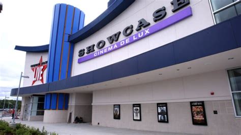 movie theaters foxboro